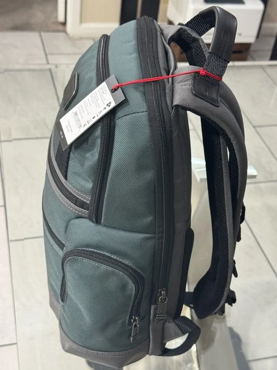 TUMI Parrish back pack. Unisex - Picture 6 of 10